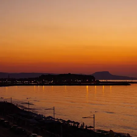 Seperi Sea & Sun 公寓